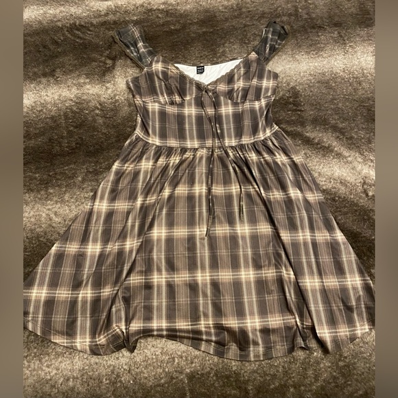 ROMWE PUNK Grunge Plaid Print Knotted Front Lace Trim Dress - Picture 1 of 4